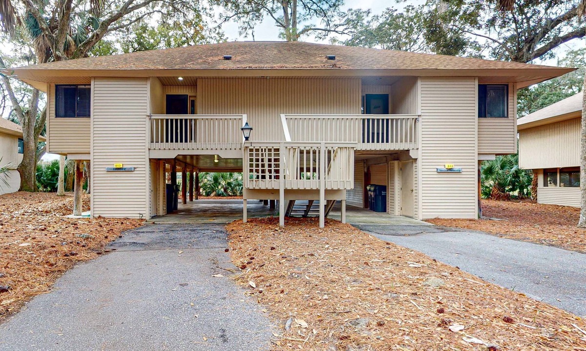 Ocean Ridge Condo | Peaceful & sunlit coastal escape with patio, AC, & W/D - near trails & the beach