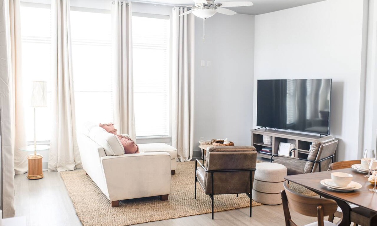 Fort Worth Apartment | Perfect 4 Work Trips ~ Cozy 1BR Escape! Pets OK!