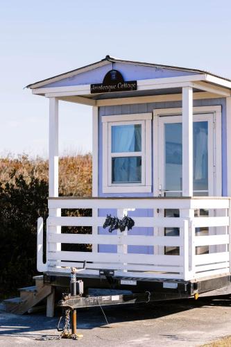 Snow Hill House | Periwinkle Cottage