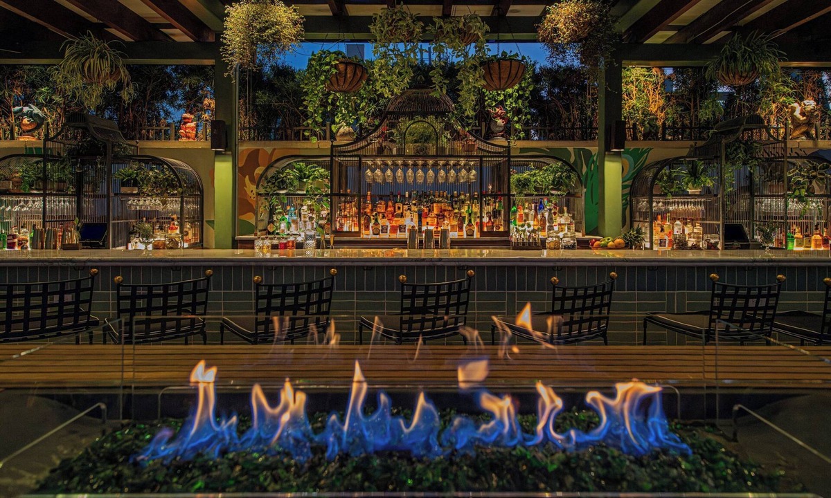 Historic District - North Hotel | Perry Lane Hotel, A Luxury Collection Hotel, Savannah