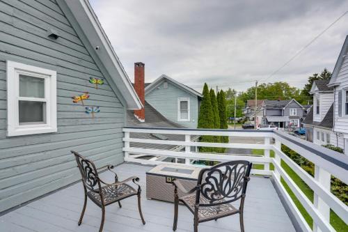 Bemus Point Apartment | Pet-Friendly Loft Vacation Rental w/Fire Pit!