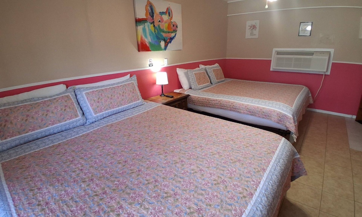 Buchanan Dam Cabin | PINKIE PIE SUITE AT THE HCL WELCOMES ALL