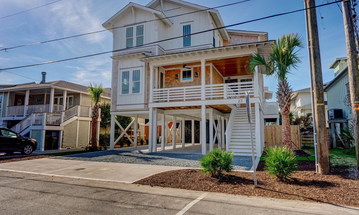 Wrightsville Beach House | Plumeria Haven -Exquisite high-end new construction home with sound and ocean vi