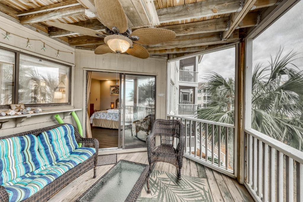 Isle of Palms Villa | Port O'Call C-201