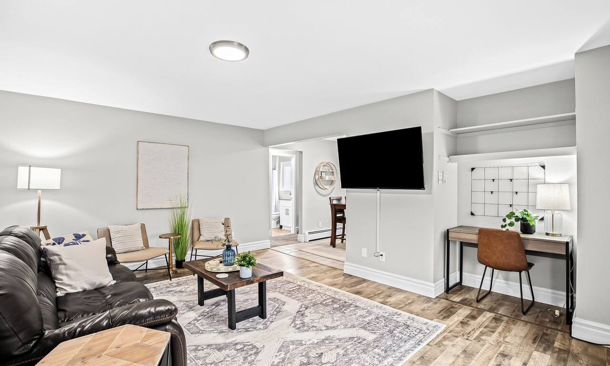 Mount Clemens Apartment | Prime Location! King Bed near Mt. Clemens Downtown