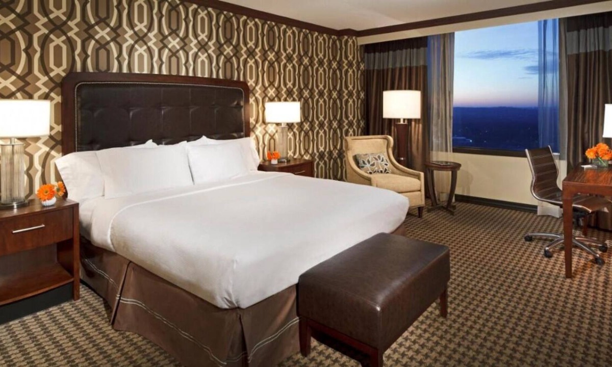Alexandria West House | Prime Location! Minutes to Airport, Pentagon City, Old Town Alexandria