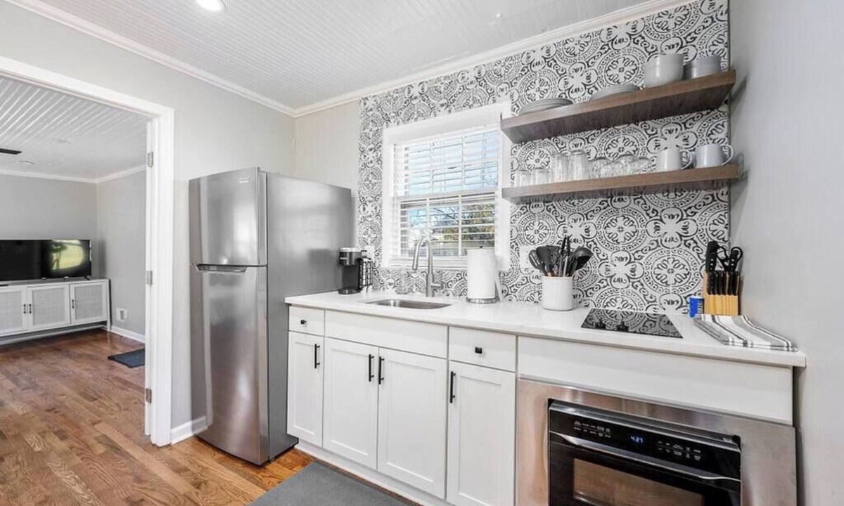 Norcross House | Private 1BR Cottage In Downtown Historic Norcross
