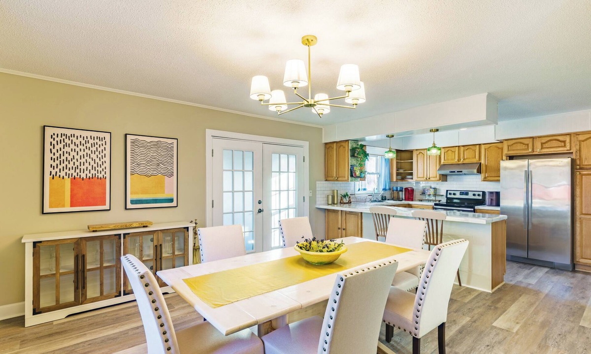 Hurdle Mills House | Private, artistic 3-bedroom house on 32 lush acres in RDU minutes to Duke/UNC