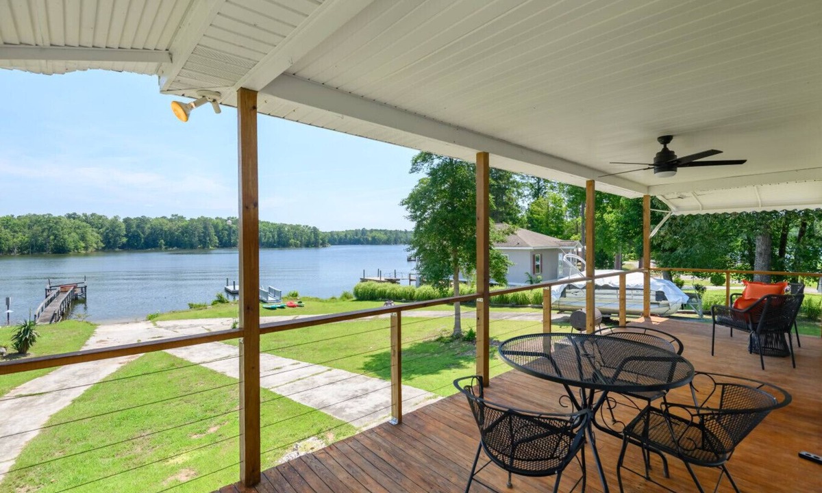 Prosperity House | Private Dock, Plenty of Parking, Lake Toys, and Near Restaurants