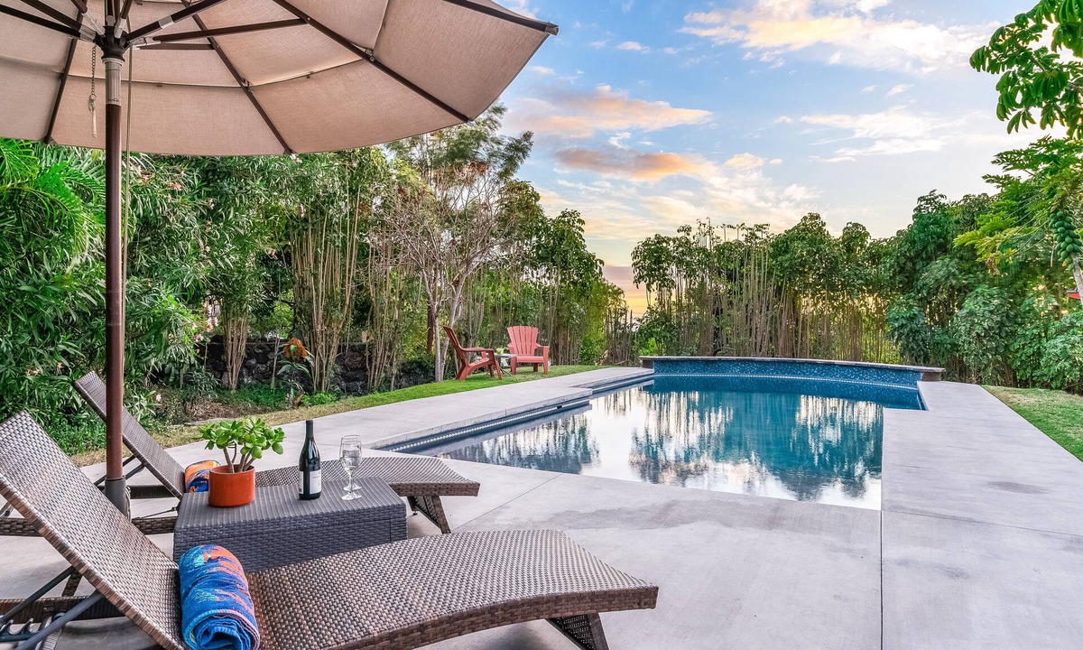 Kona Palisades House | Private ocean view home with dream pool, rooftop deck, vaulted ceilings