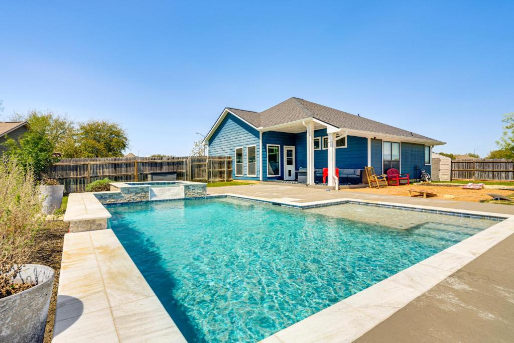 Wellborn House | Private Pool & Hot Tub: 'Wild Horse' Home!