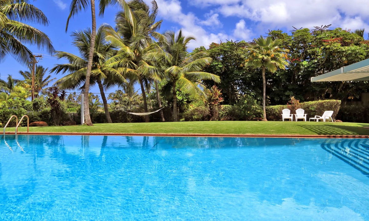 Spreckelsville House | Private Pool & Tennis Court - Views Of MTN Close to OceannAsk for free Massage