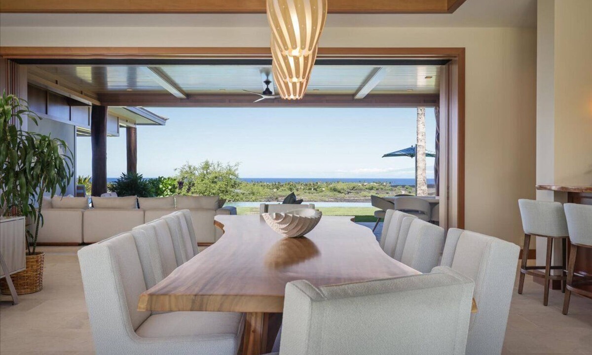 Kaupulehu House | Puka Pa 4 – Modern & Luxurious | Onsite Staff & Daily Housekeeping