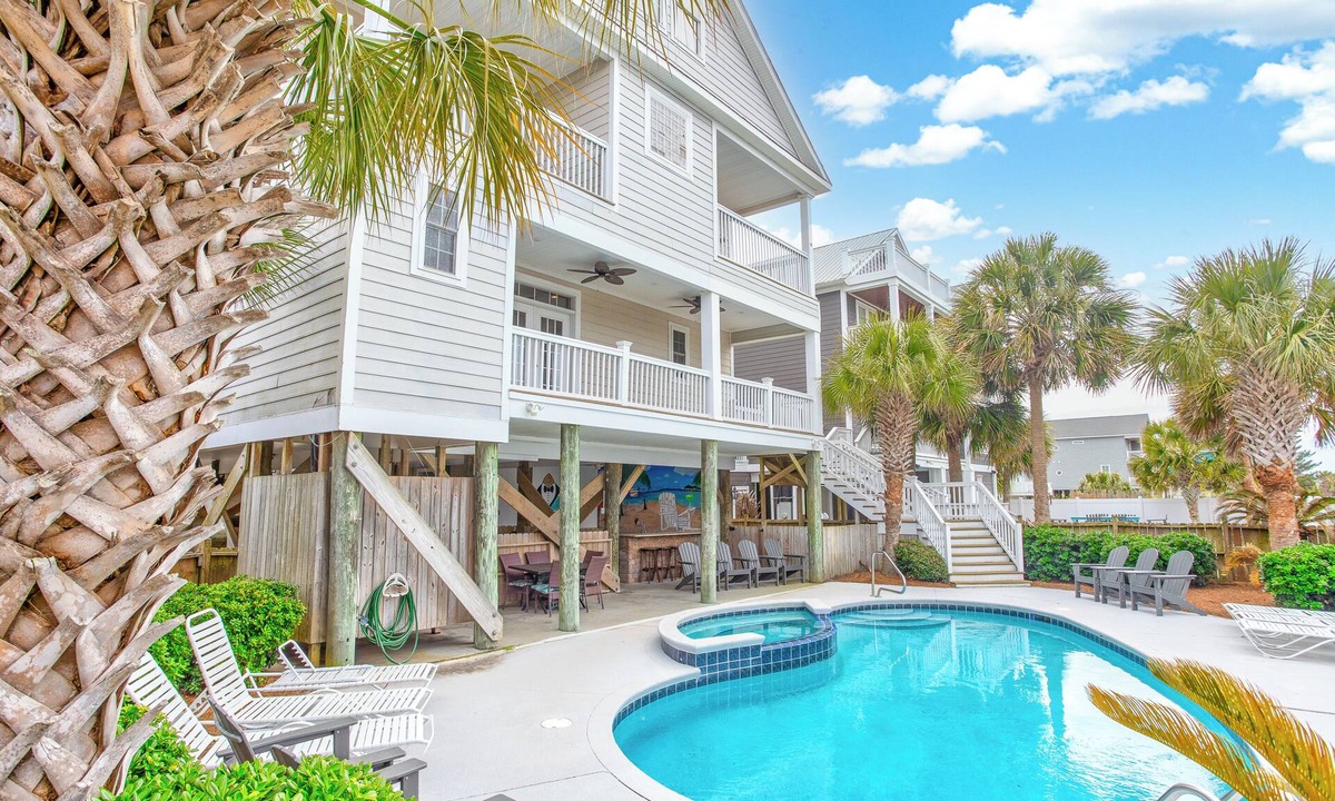 Murrells Inlet House | ¡Pura Vida! : 7 Bed/8 Bath with a Heated Pool, Elevator, Pool table,Sleeps 27