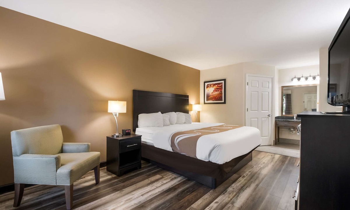 Decherd Hotel | Quality Inn Decherd - Winchester