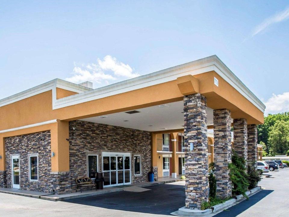 Greenwood Hotel | Quality Inn Greenwood Hwy 25