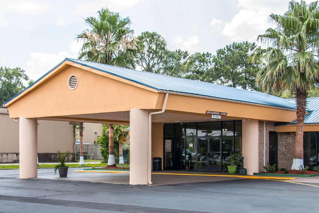 Flemington Hotel | Quality Inn Hinesville - Fort Stewart Area