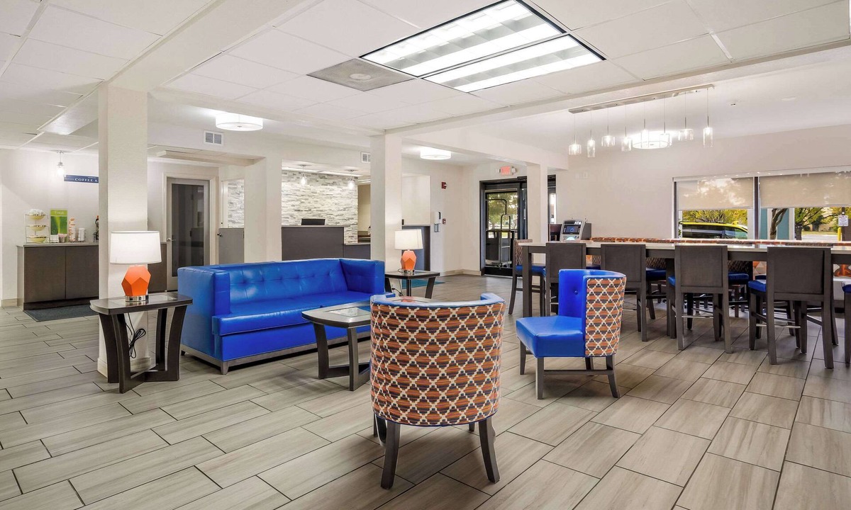 Jacksonville Hotel | Quality Inn Jacksonville near Camp Lejeune