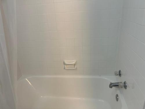 Elizabeth City Hotel | Queen Elizabeth Motel