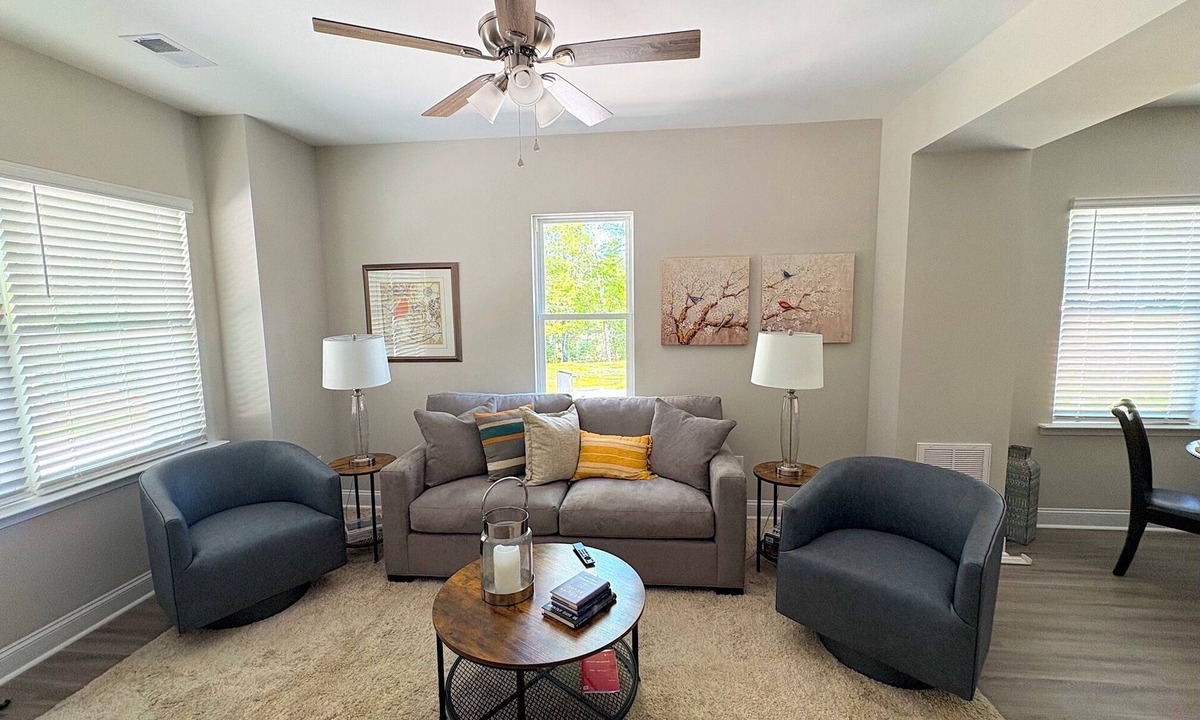 Denver House | Quiet 2BR Family Escape near LKN