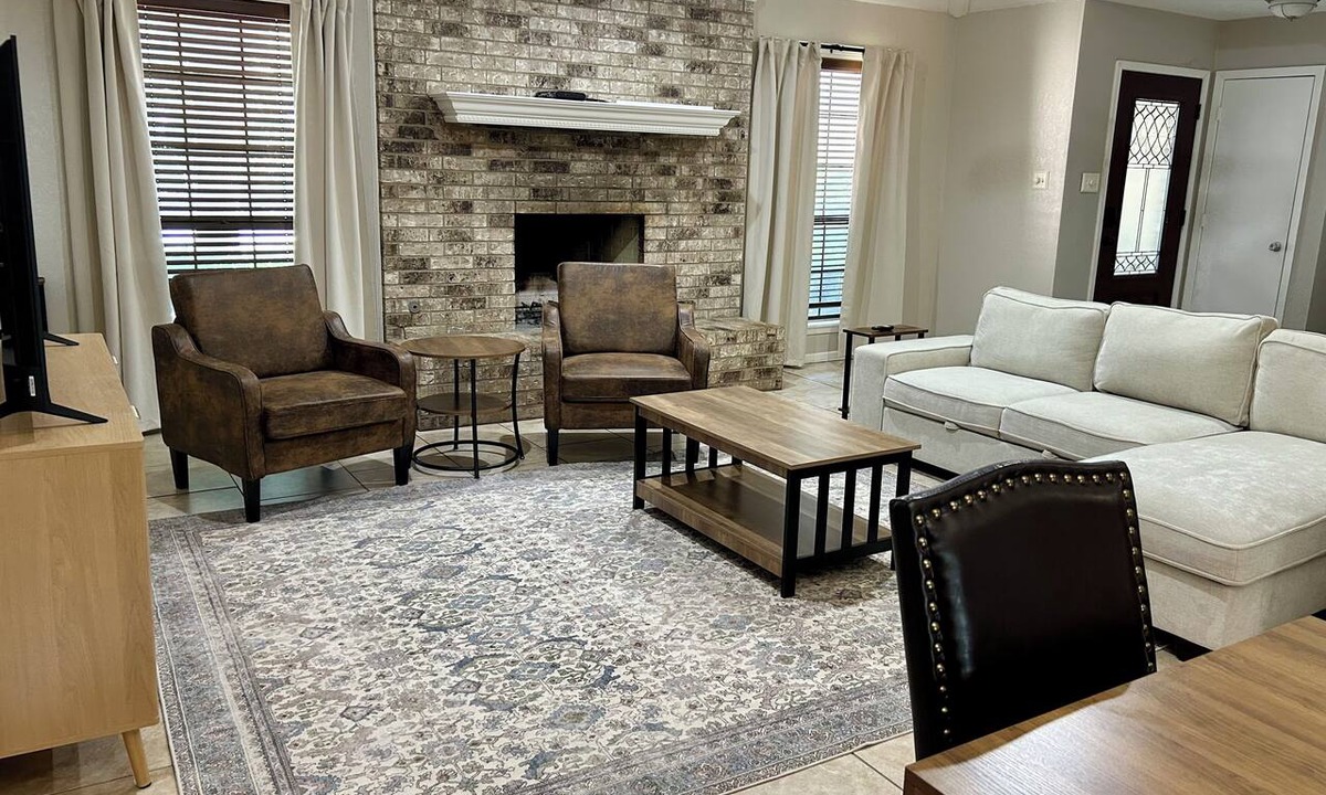 Abilene House | Quiet, Clean, and Cozy: The Stonecrest House!