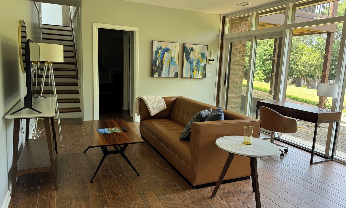 Wade Hampton House | Quiet, Cozy, Best Location in GVL!