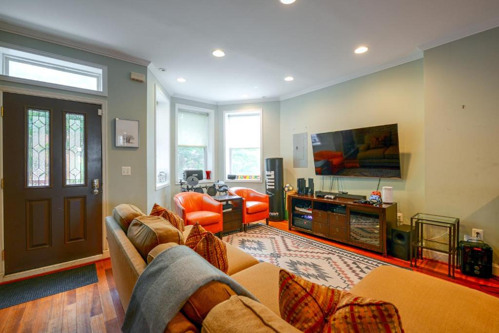 Bloomingdale House | Quiet Home in Walkable Area: 3 Mi to National Mall