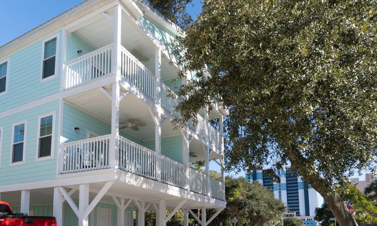 Myrtle Beach House | Raised Beach House in Myrtle Beach 1 Block from the Ocean!