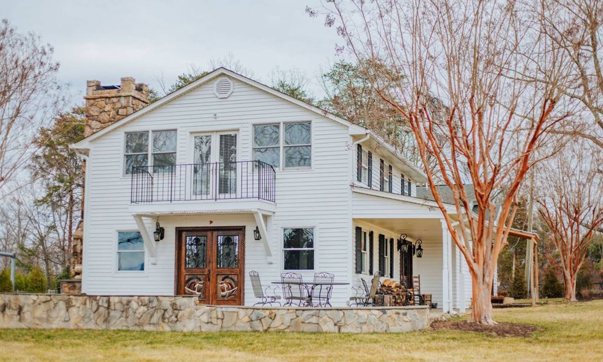 Boyd Tavern House | Ranchito: Near Keswick Hall & Local Vineyards