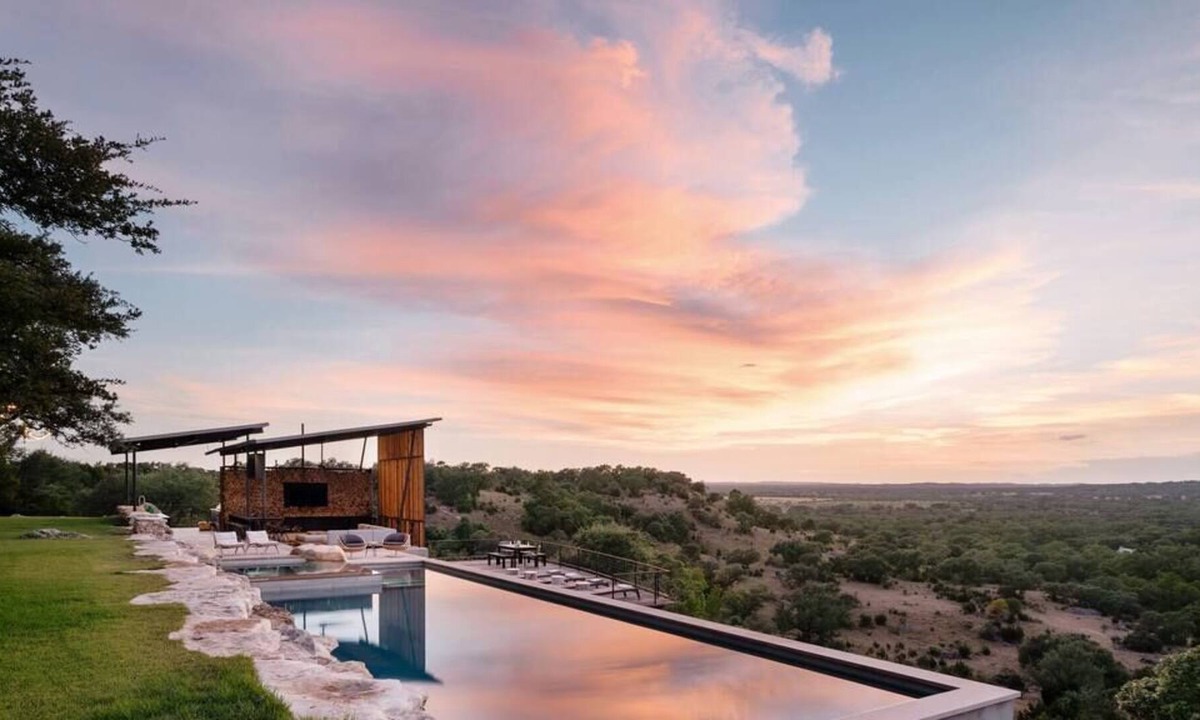 Round Mountain House | Rancho Buena Vida - Hot Tub|Pool|Scenic Views