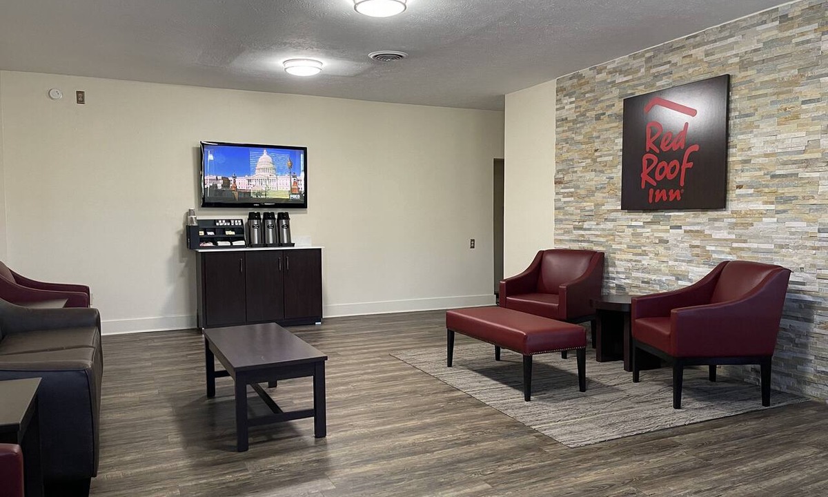 LaGrange Hotel | Red Roof Inn LaGrange