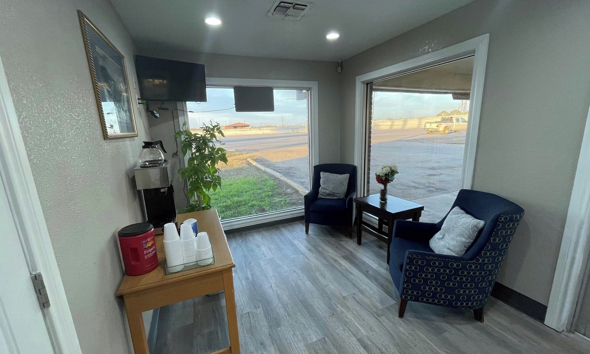 Hondo Hotel | Regency Inn Hondo