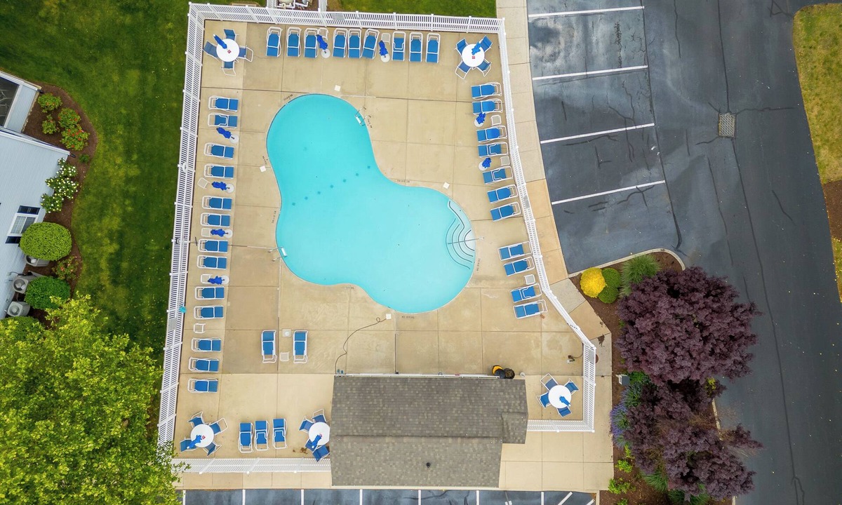 Rehoboth Beach Condo | Rehoboth Beach Condo 2BR w/Pools, Parking, and Tennis