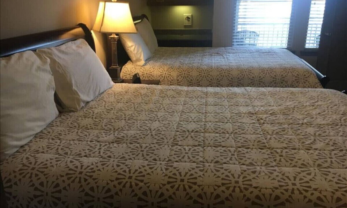 Grogan's Mill Apartment | Resort Style 2 Bedroom/2 Bath Apt./Condo in The Wo
