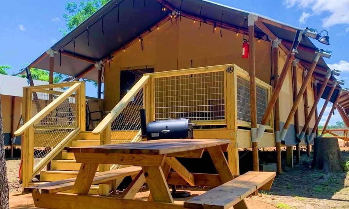 Sutherland Springs RV Rental | Rest and Relax in Texas in this Great Safari Tent Getaway in Cibolo