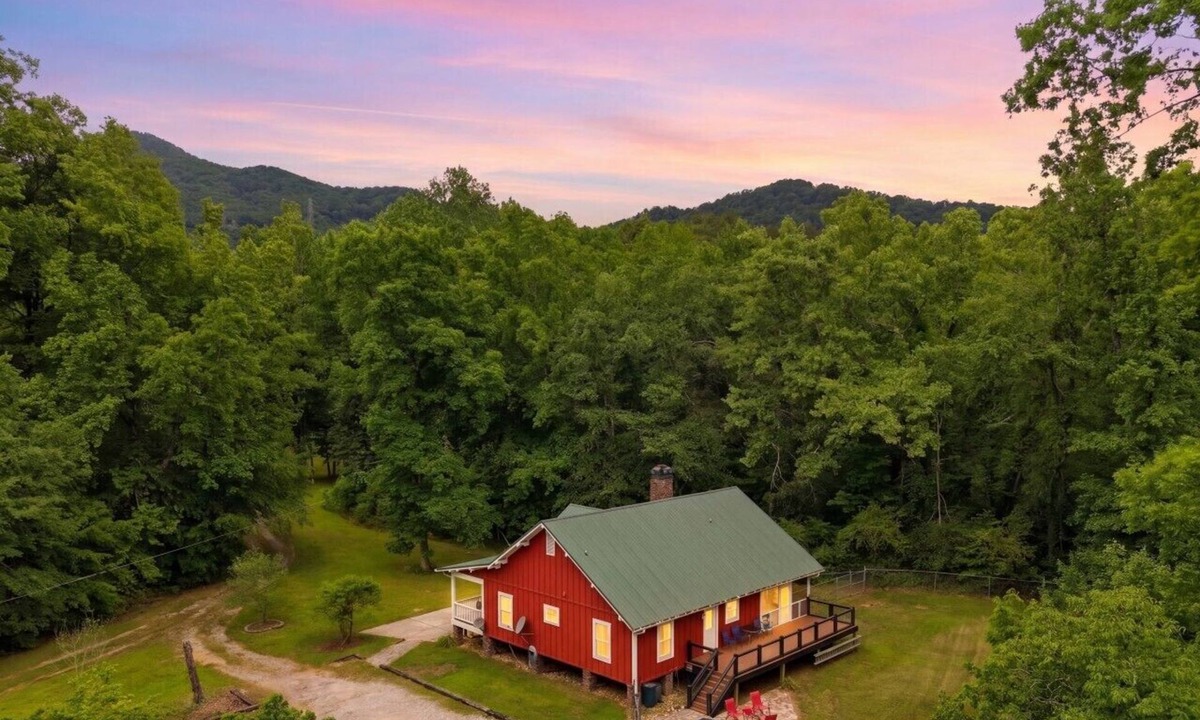 Marietta House | Riverfront Escape w Deck, Porch and Fenced Yard