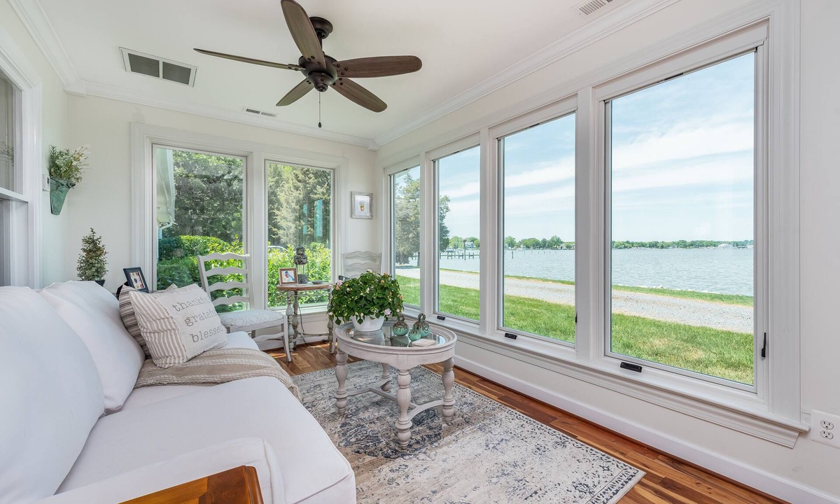 Croom House | Riverside Retreat - Views Galore. Near DC/Baltimore and Annapolis, MD