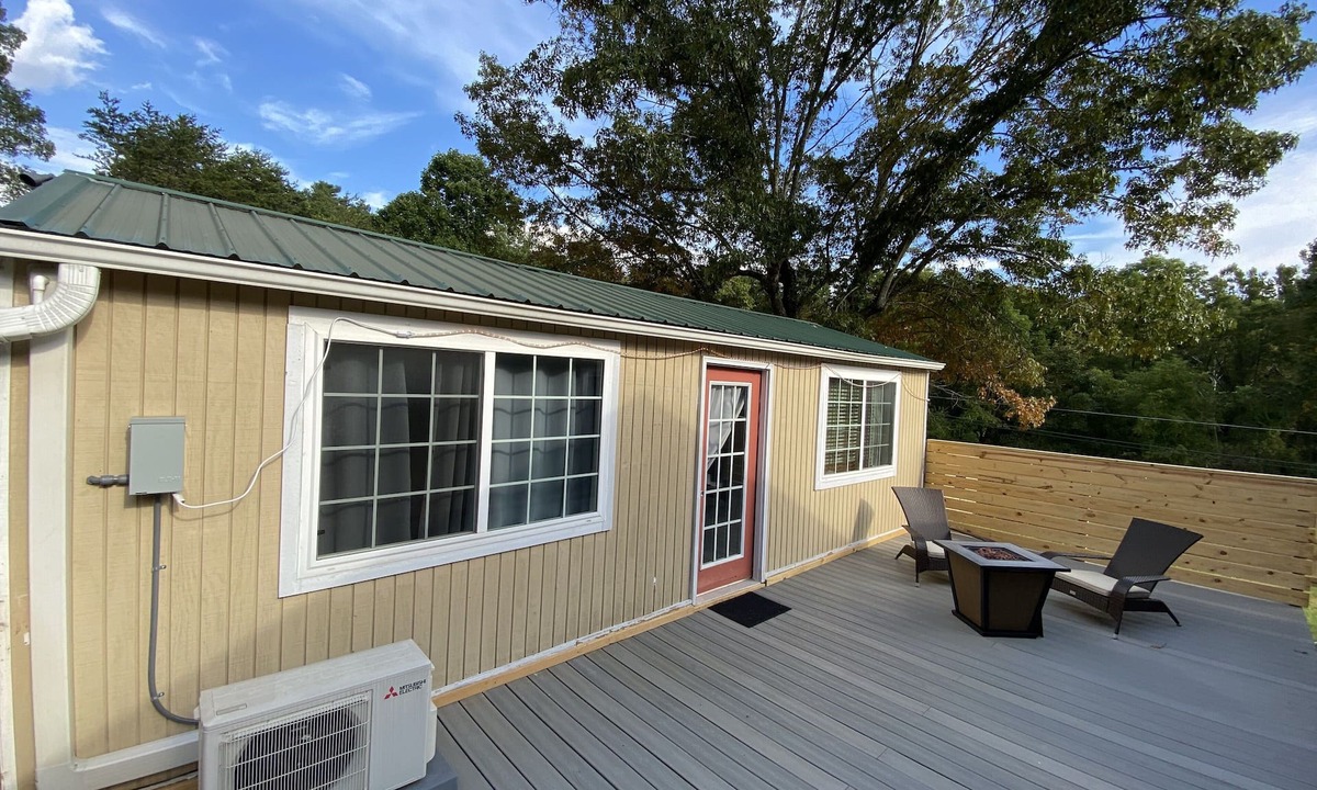 Asheville Cottage | RiverWay Cottage Asheville, 1.5miles=Blue Ridge Parkway entrance, River access