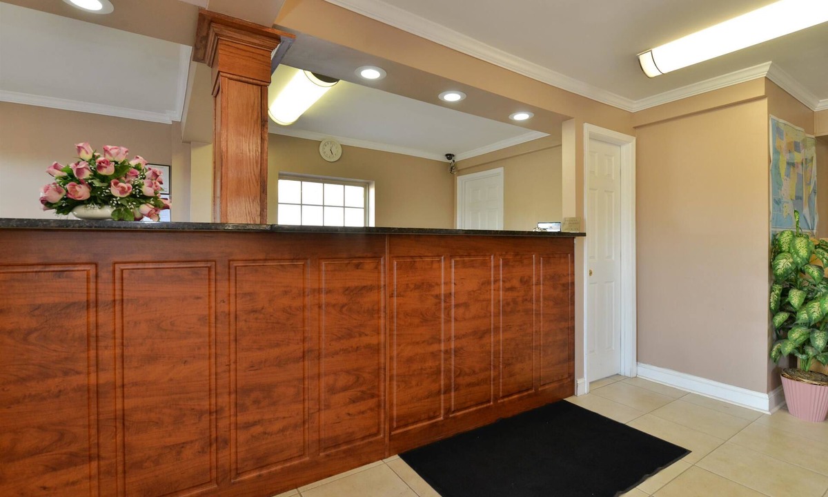 Cartersville Hotel | Rodeway Inn