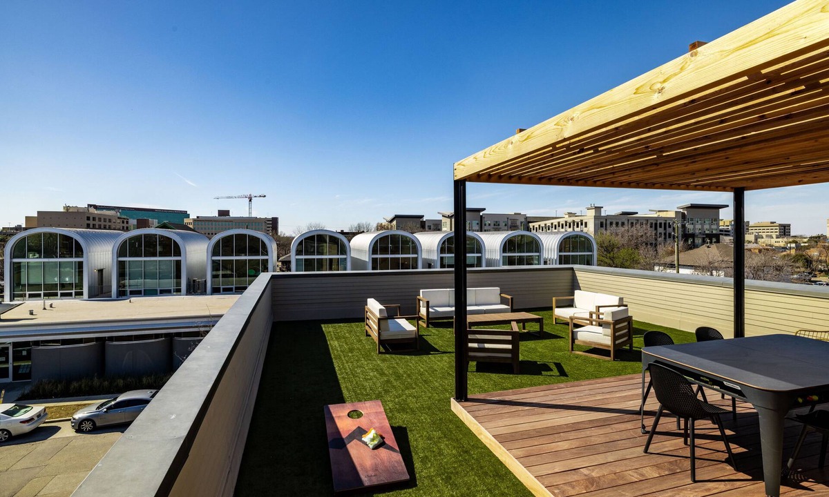 Fort Worth House | Rooftop Terrace Loft Near Downtown Fort Worth