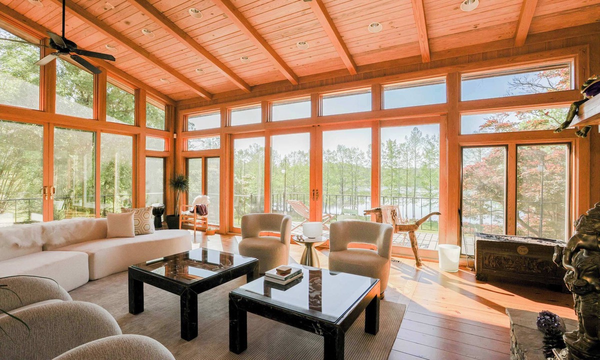 Thomasville House | RoveTravel | Thomasville Home | Villa w/Lake Views
