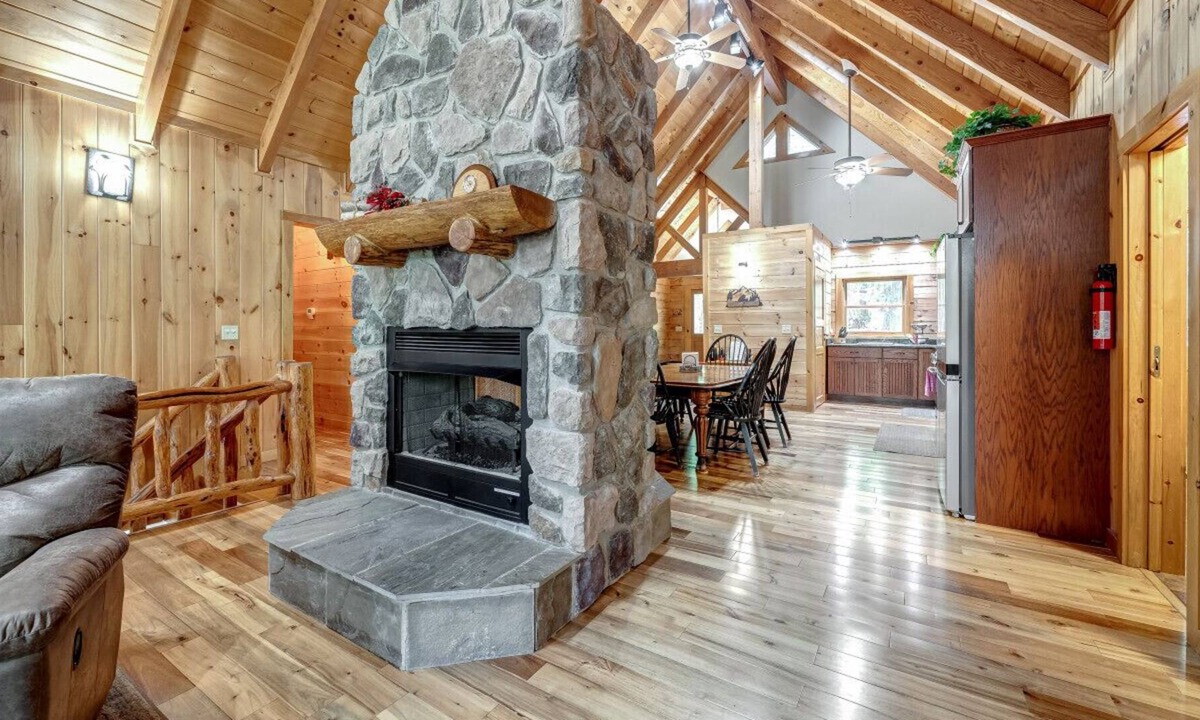 Great Cacapon Cabin | Rustic Mountain Escape w/ Hot Tub