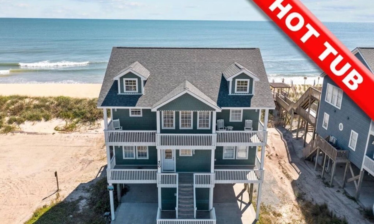 North Topsail Beach House | Salty Dawgs - 5BR, 5.5BA Oceanfront House on North Topsail Beach, NC