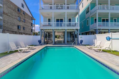 Surfside Beach House | Saradise
