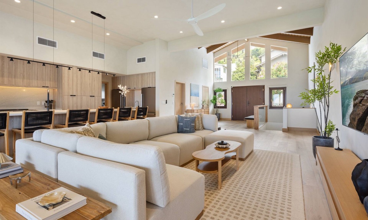 Kaneohe House | Sea Breeze Retreat - $26k for 90 day stay!