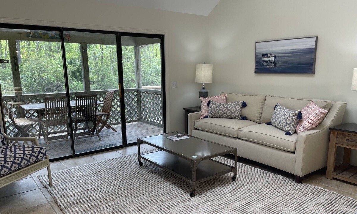 Sea Pines Villa | Sea Pines villa with views of the Lagoon & Landscape