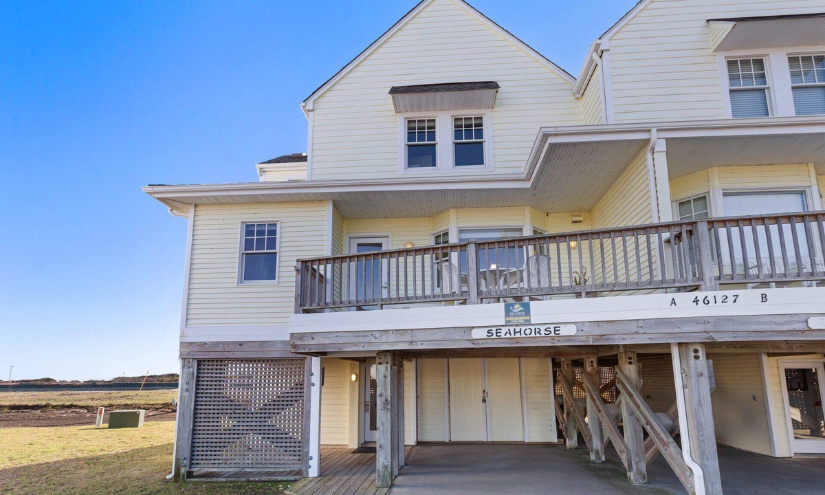 Buxton House | Seahorse| Dog-Friendly Buxton Townhouse Near Beach
