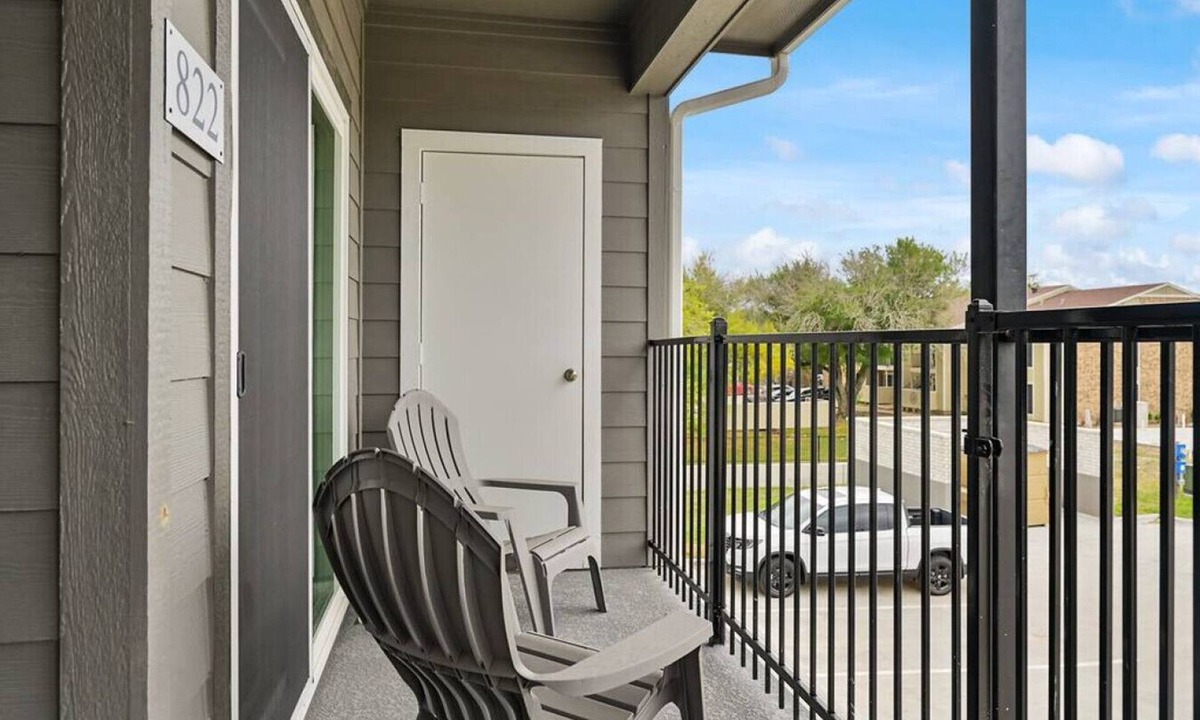 Bryan Condo | SEC Station ~ Efficient & Cozy for a small group!