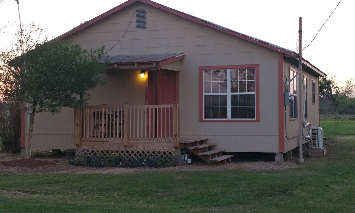 Bellville House | Secluded and charming country bungalow