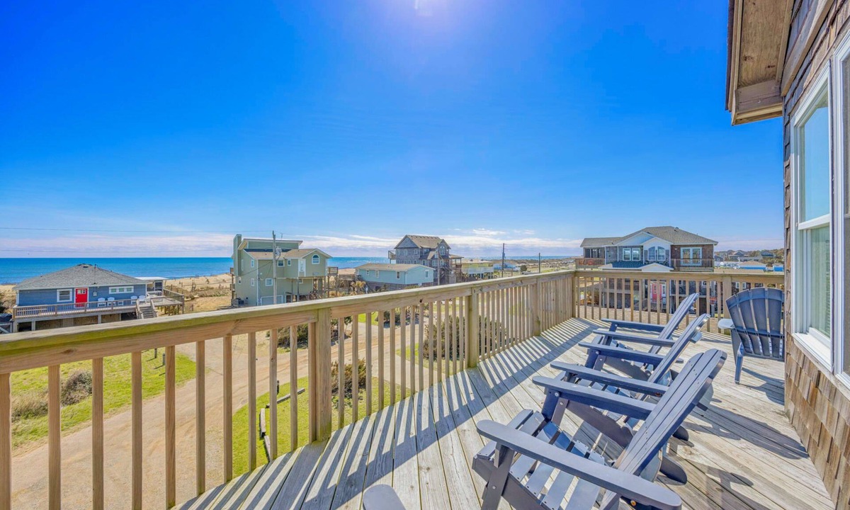 Rodanthe House | Semi-Oceanfront Dog Friendly Home w Newly Remodeled Kitchen, Grill, Beach Nearby